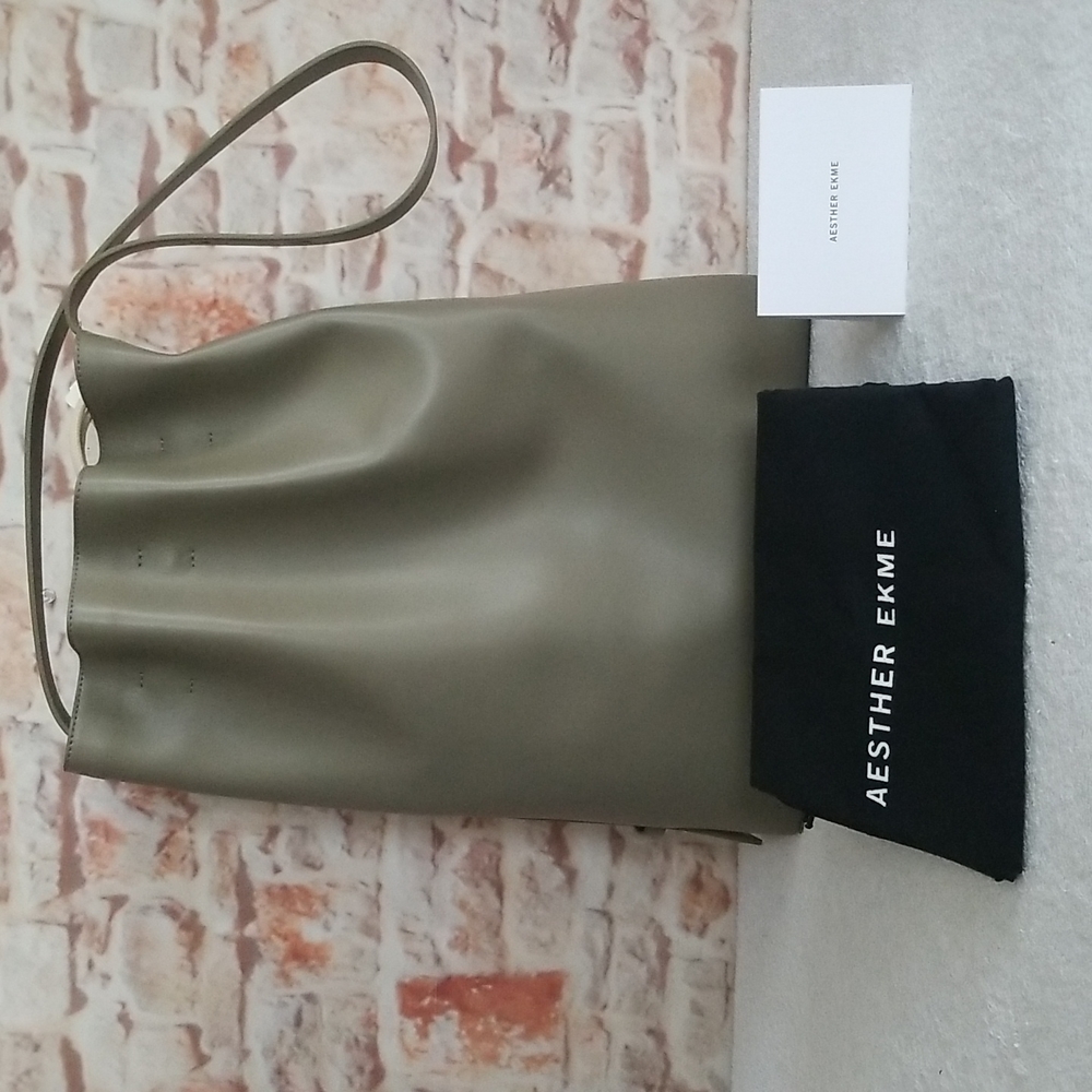 New AESTHER EKME Maxi Marin Ruched Leather Shoulder Bag